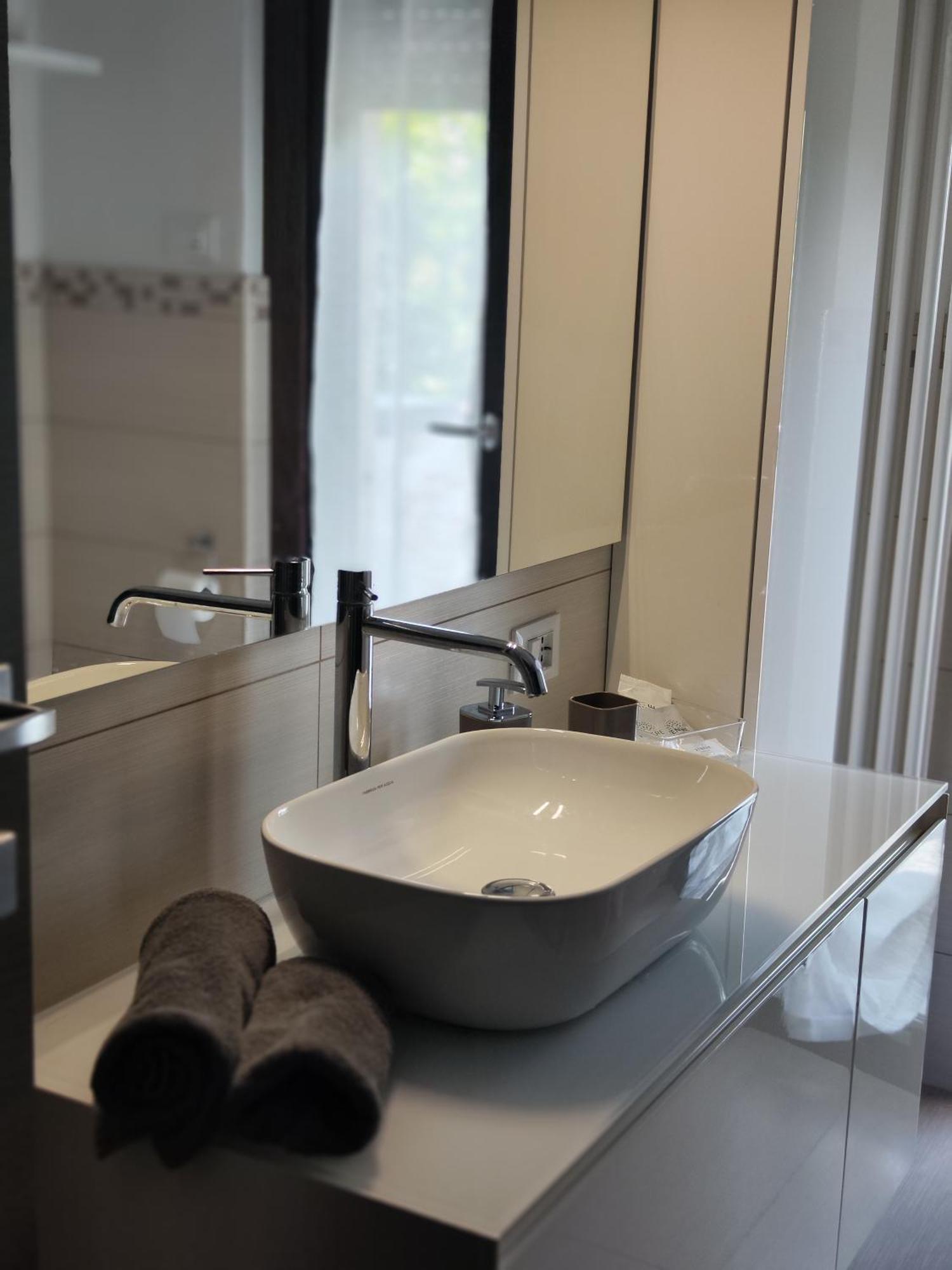 Sempione Apartment 雷纳特 外观 照片